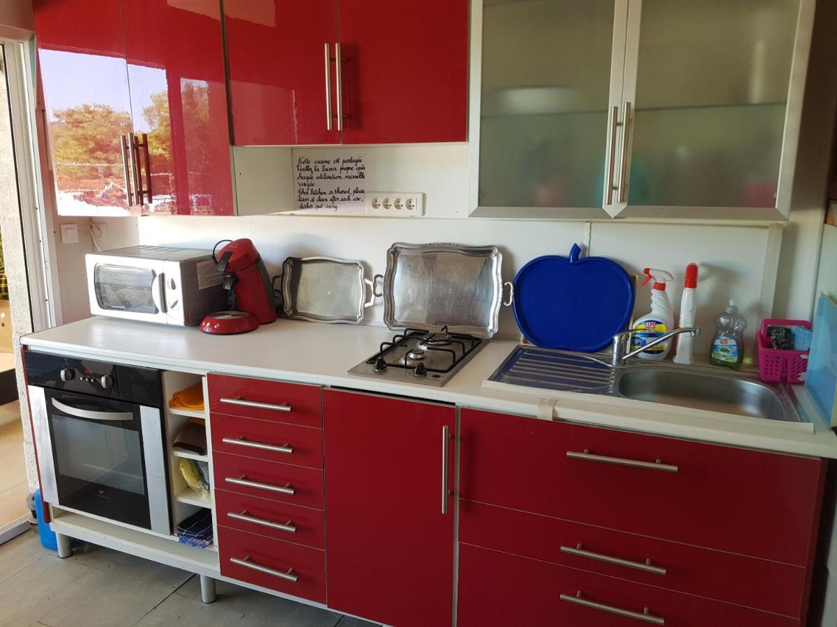 La Croisee Des Chemins Bed & Breakfast Калвисон Екстериор снимка